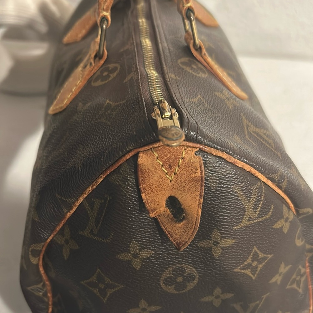 Authentic Louis Vuitton speedy 30 - Picture 5 of 17